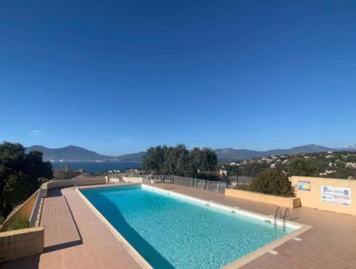 Studio Vue Mer A Porticcio Piscine Et Parking Extérieur photo