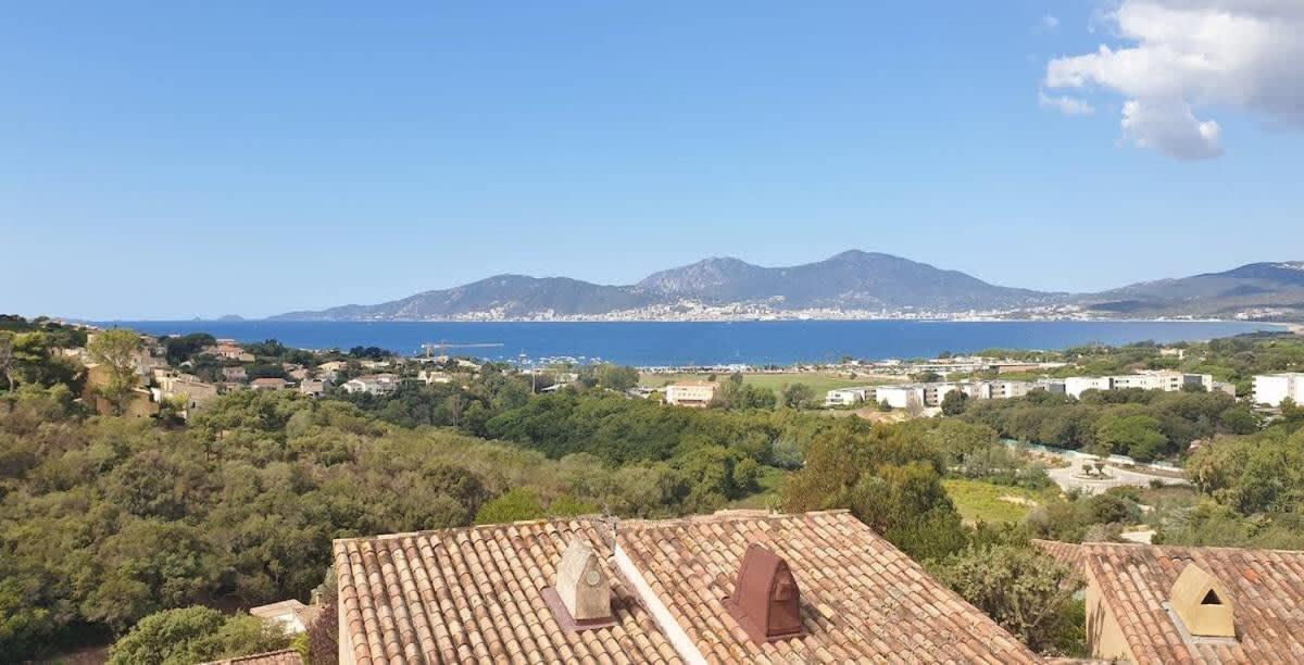 Studio Vue Mer A Porticcio Piscine Et Parking Extérieur photo